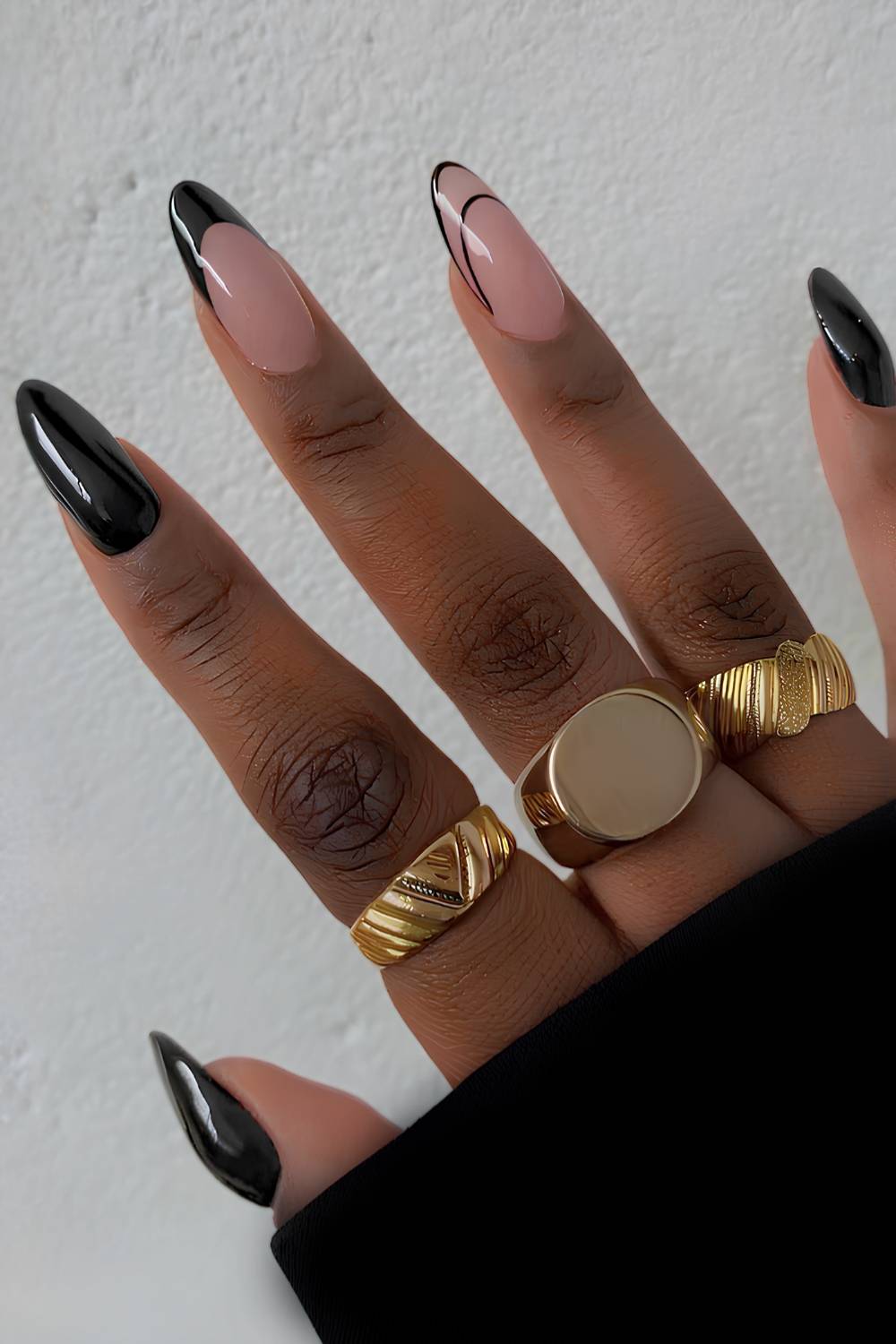 Medium Almond Nude Pink with Sharp Black French Tips and Line Art Medium Almond Nude Pink with Sharp Black French Tips and Line Art — Cute Black Nails