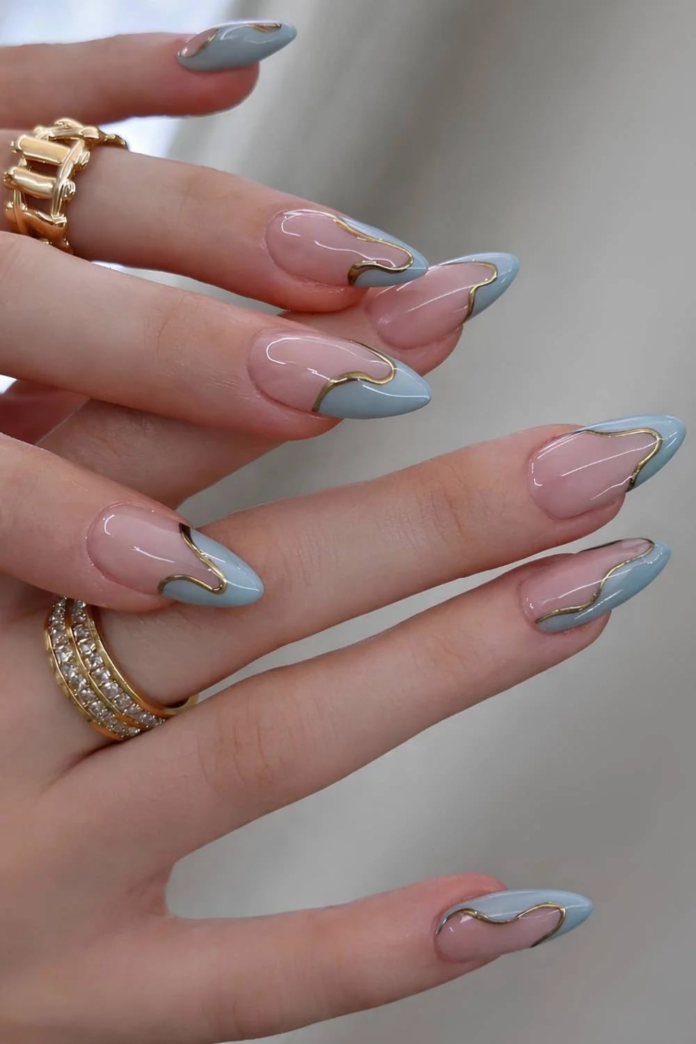 Sheer Nude Blue Line Modern French Tip Medium Almond Nails, миндаль Sheer Nude Blue Line Modern French Tip Medium Almond Nails, миндаль — Cute Blue Nails