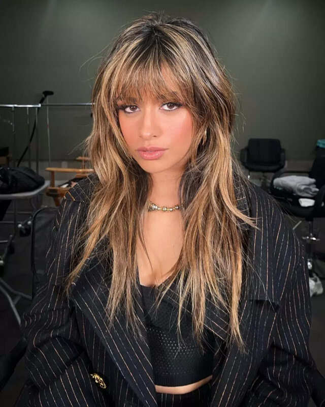 Shoulder Length Shag With Choppy Layers Shoulder Length Shag With Choppy Layers — Cute Chic Hairstyles