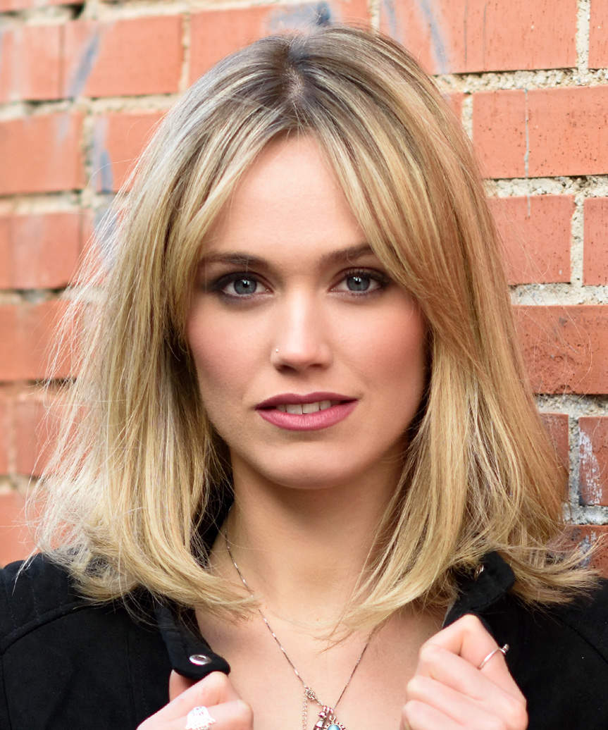 Ash Blonde Chin Bob With Curtain Bangs Ash Blonde Chin Bob With Curtain Bangs — Cute Chic Hairstyles