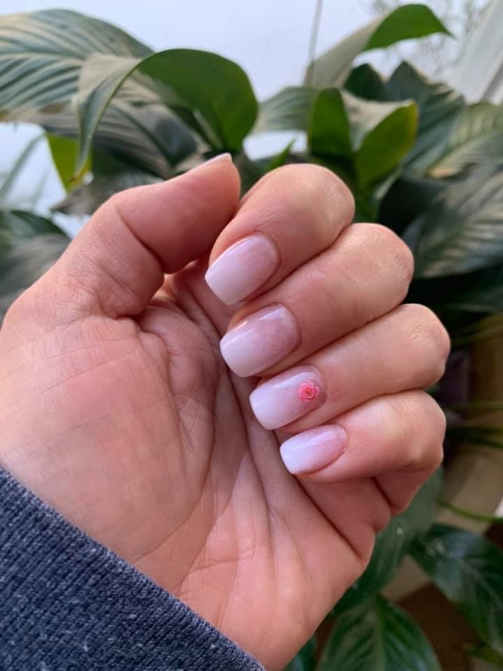 Short Almond Matte Sheer Pink White Gradient Flower, Close-Up Take — Cute Dip Powder Nails