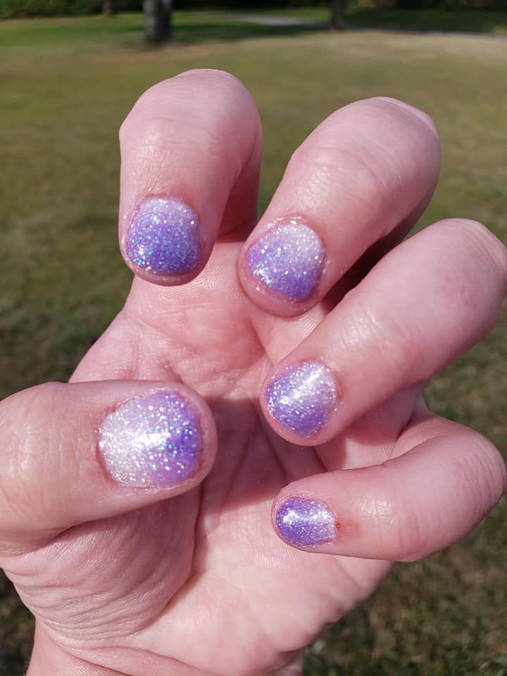 Short Natural Glitter Ombre Purple White Nails — Cute Dip Powder Nails