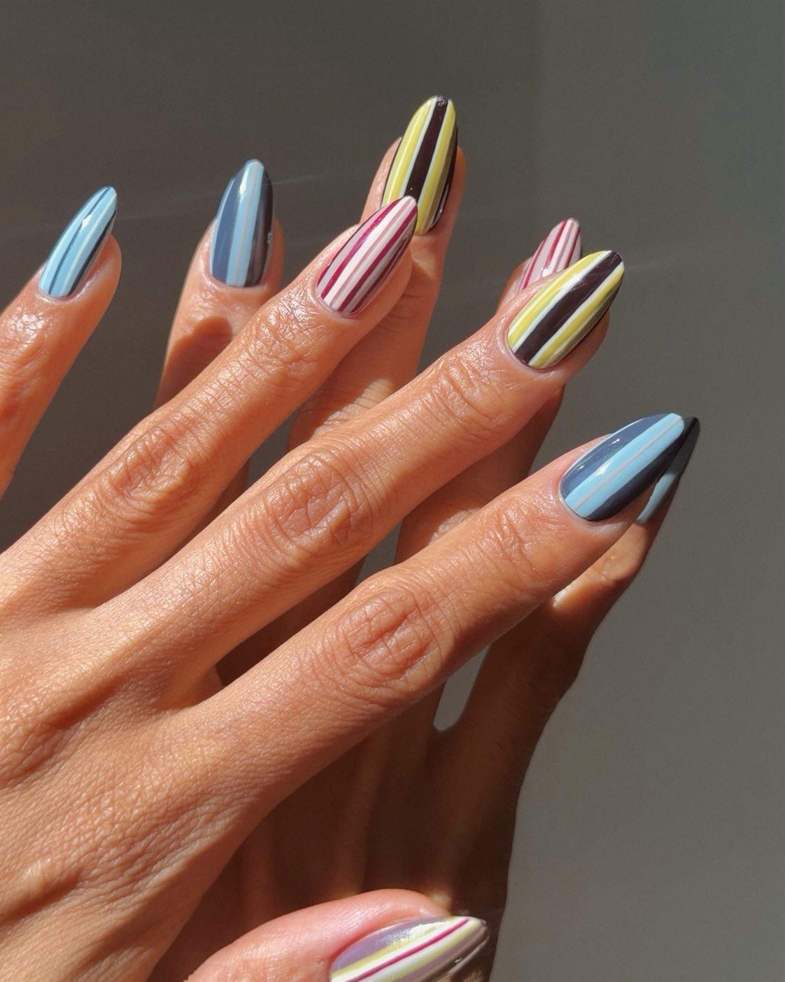 Iridescent Chrome Short Square Nails — Cute Gel X Nails