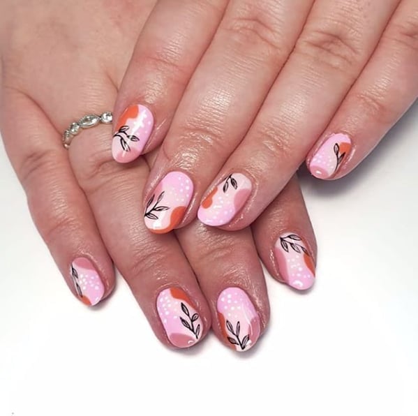 Short Oval Abstract Color Block Leaves Nails — Cute Nail Art Inspo