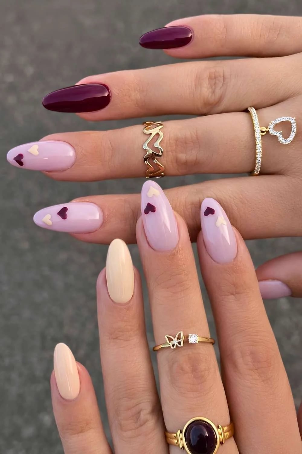 Burgundy Pale Pink Heart Oval Nails Burgundy Pale Pink Heart Oval Nails — Cute Oval Nails