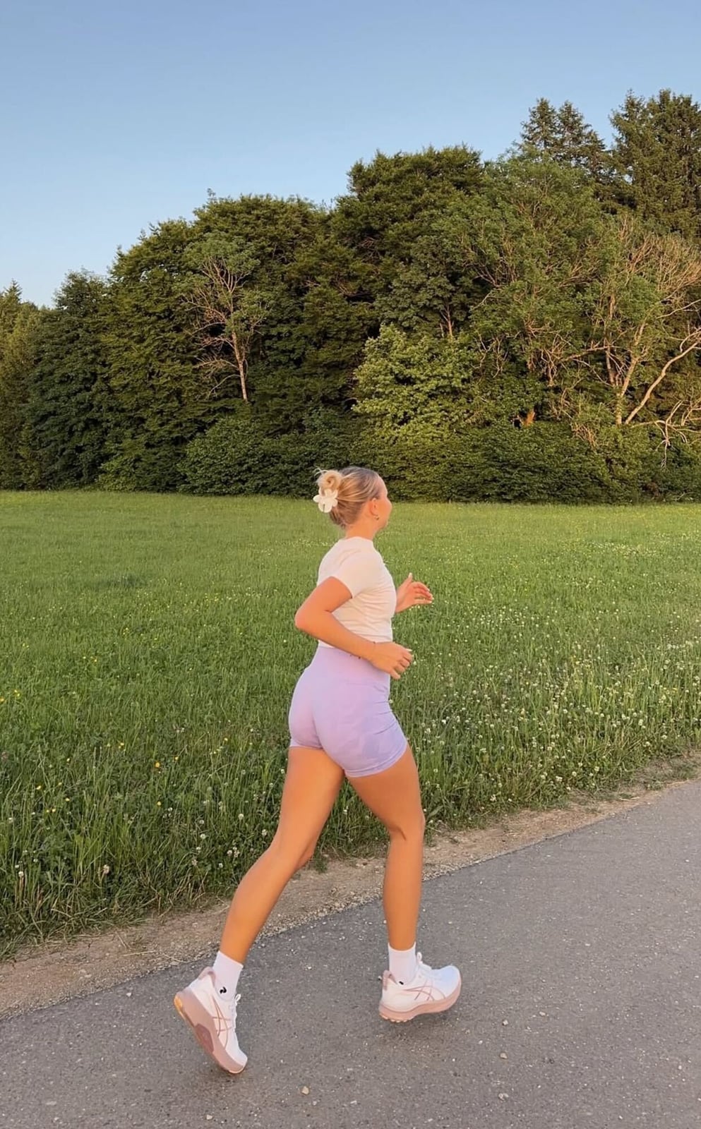 Light Pink T-Shirt and Light Purple Running Shorts Light Pink T-Shirt and Light Purple Running Shorts — Cute Running Outfits