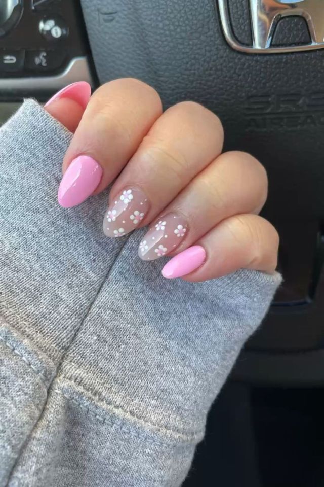 Short Almond Floral Accent Nails — Cute Short Birthday Nails