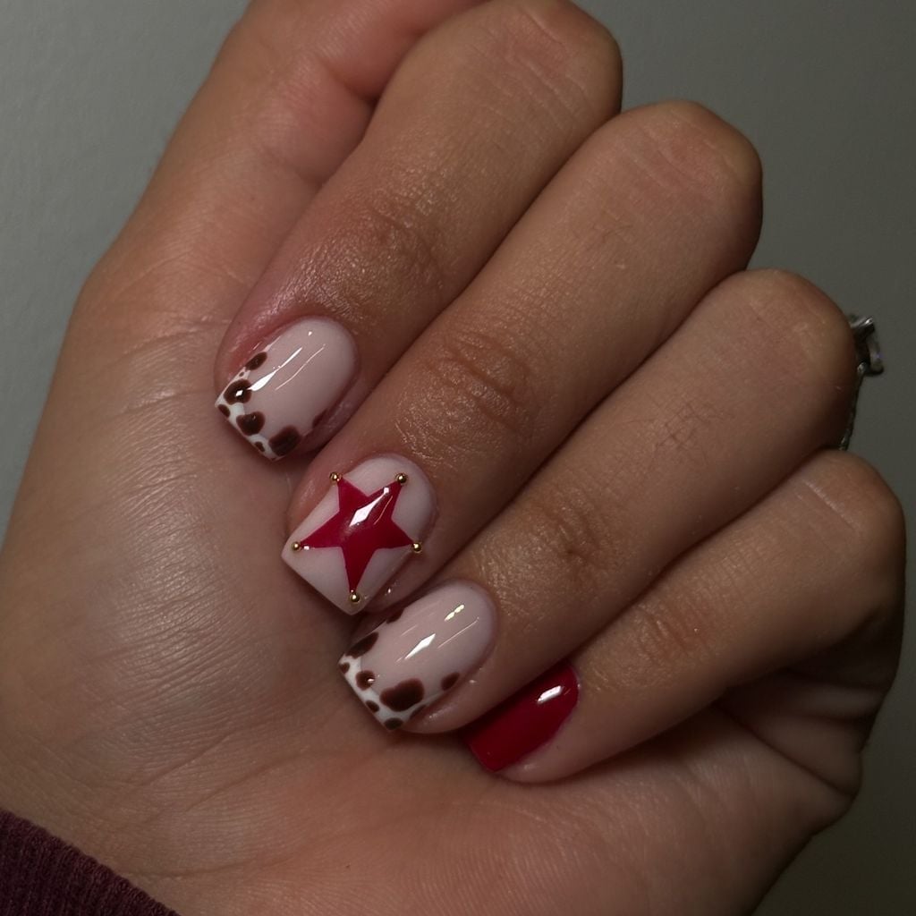Short Square Red Star Gold Stud Nails — Cute Short Birthday Nails