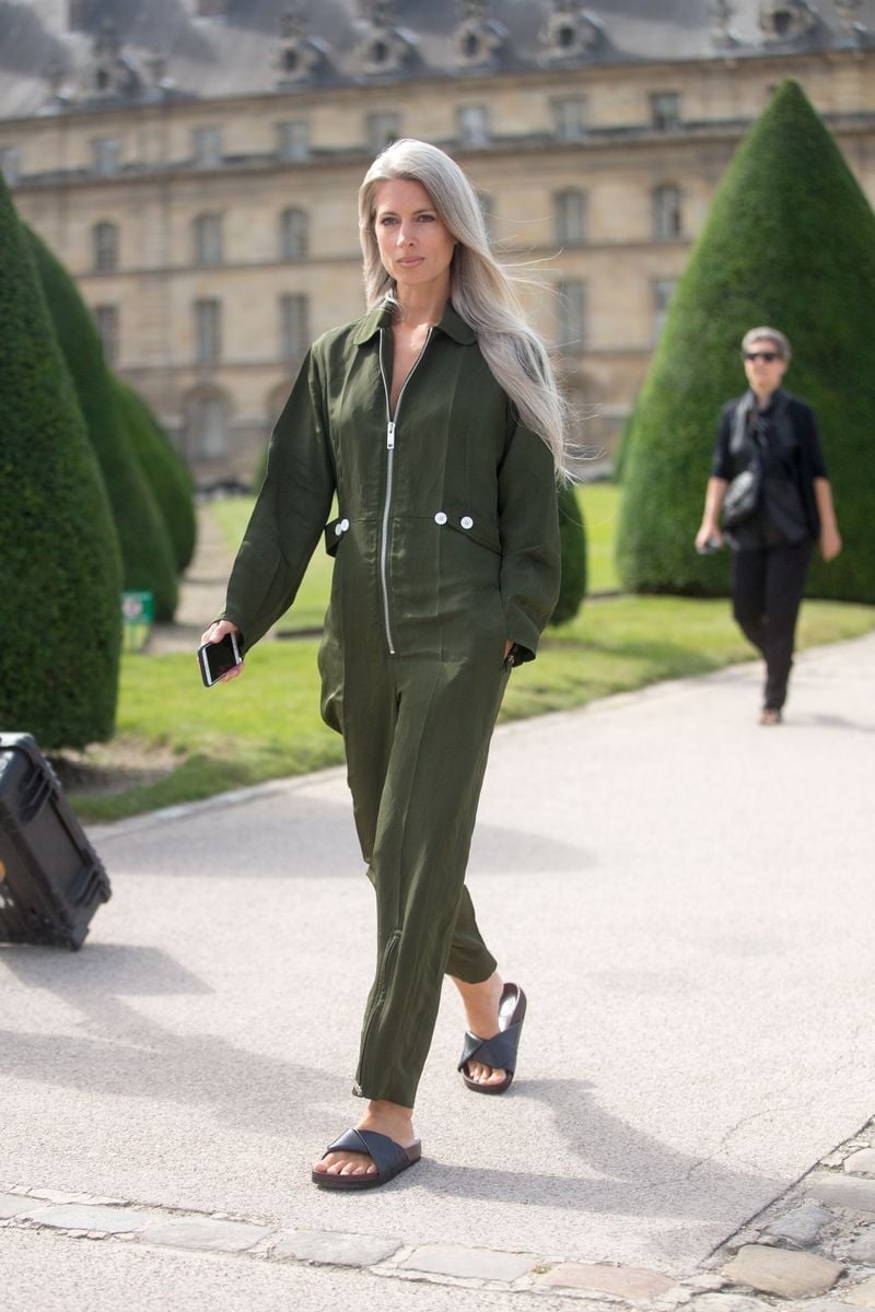 Olive Green Linen Utility Jumpsuit Olive Green Linen Utility Jumpsuit — Cute Simple Outfits