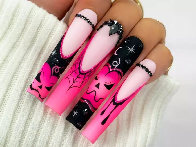 Extra Long Stiletto Pink Black Nails With Skulls Extra Long Stiletto Pink Black Nails With Skulls — Cute Skull Nails