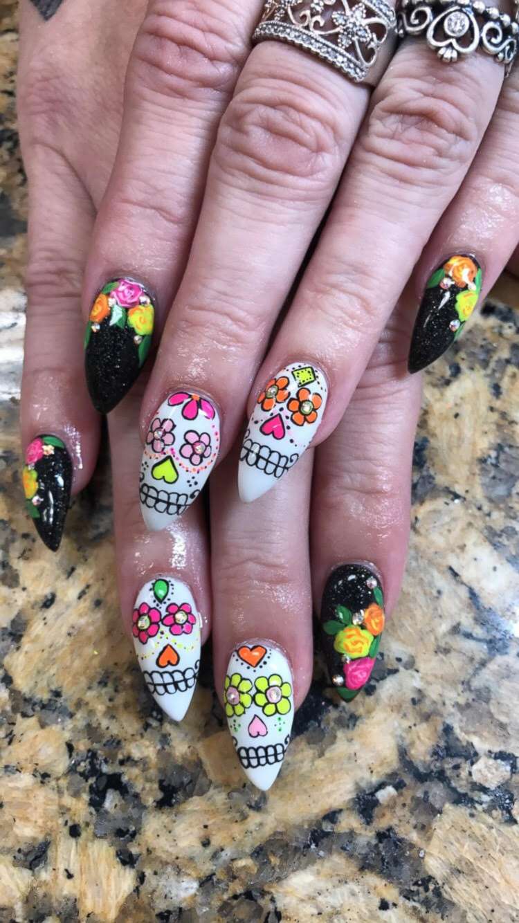 Long Stiletto Nails With Colorful Sugar Skulls Long Stiletto Nails With Colorful Sugar Skulls — Cute Skull Nails