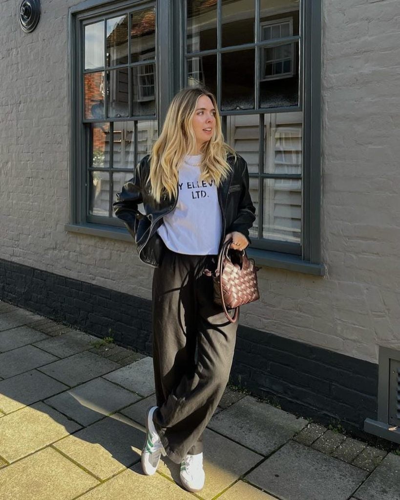 Black Wide Leg Pants with Leather Jacket — Cute Sweatpants Outfit Inspo