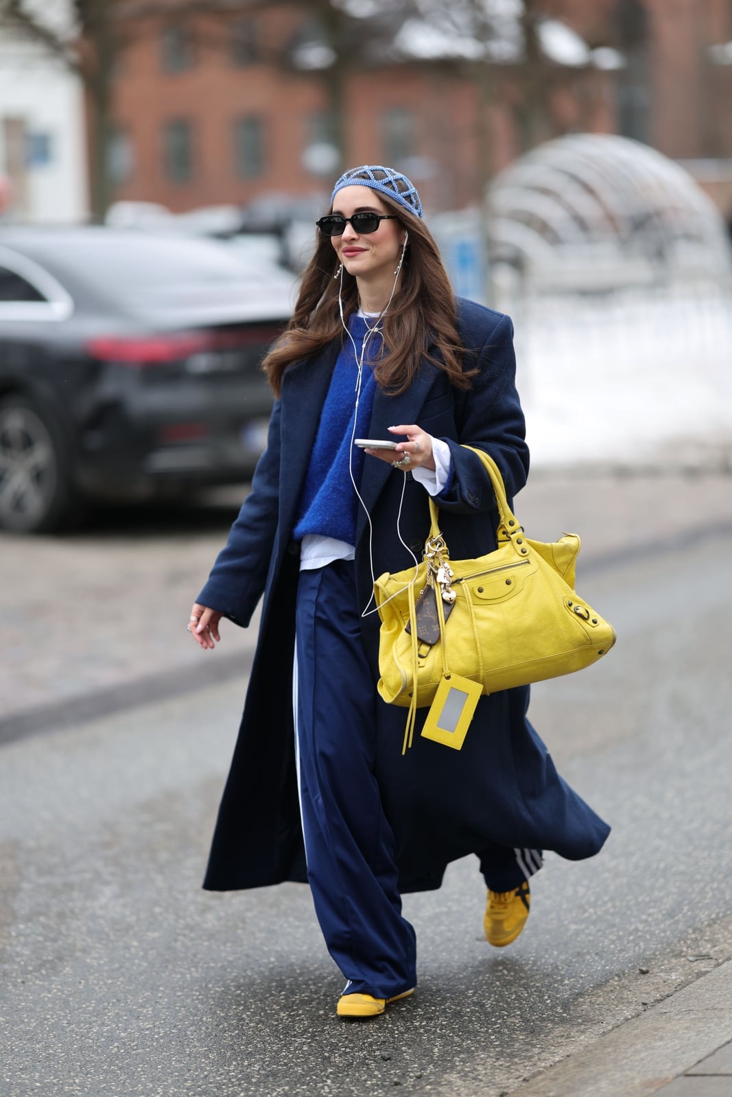 Navy Wide Leg Sweatpants with Bright Accessories — Cute Sweatpants Outfit Inspo