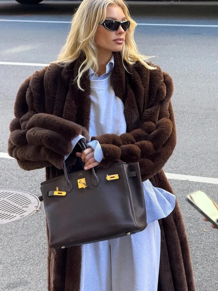 Grey Sweatpants with Faux Fur Coat — Cute Sweatpants Outfit Inspo
