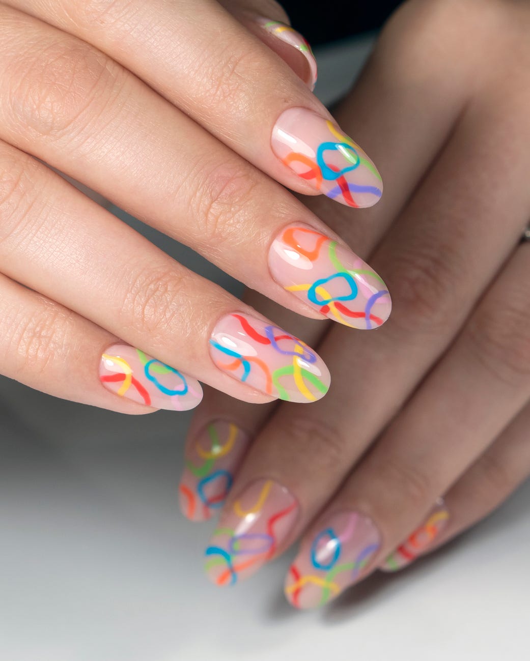Medium Almond Abstract Colorful Lines Medium Almond Abstract Colorful Lines — Cute Trendy Nails
