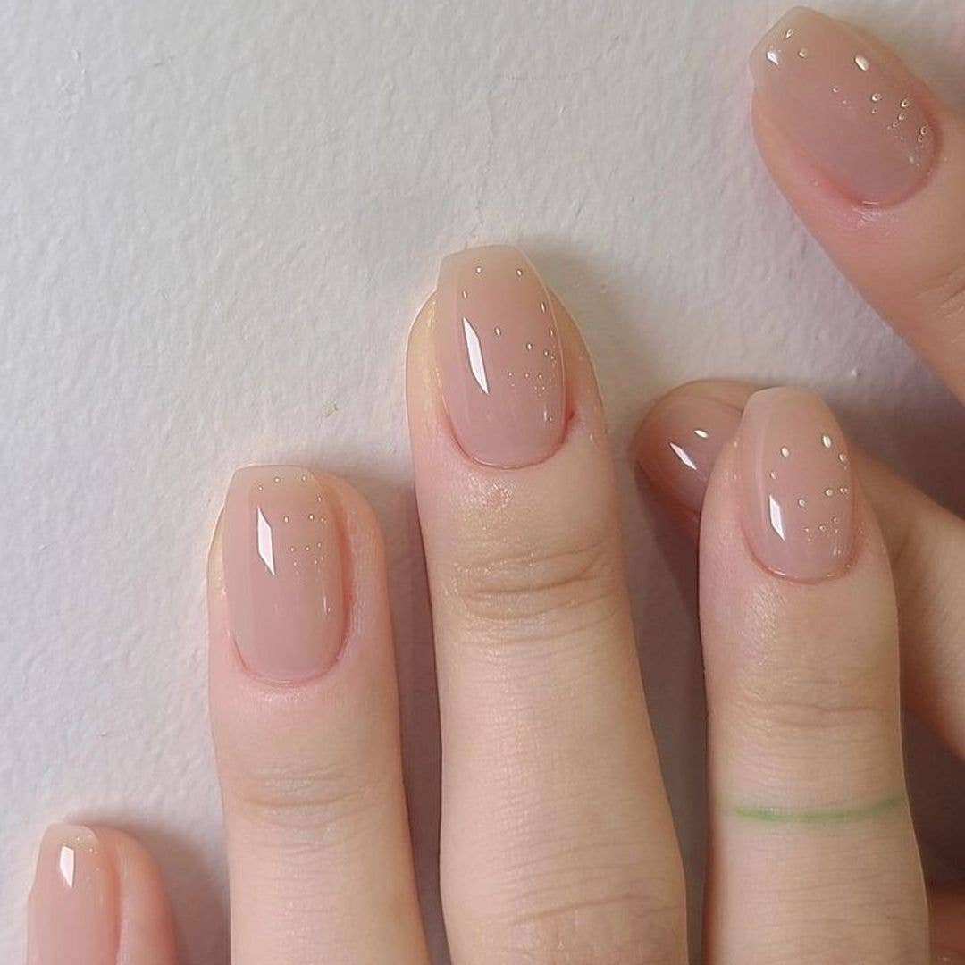 Short Square Sheer Nude with White Dots Short Square Sheer Nude with White Dots — Cute Trendy Nails