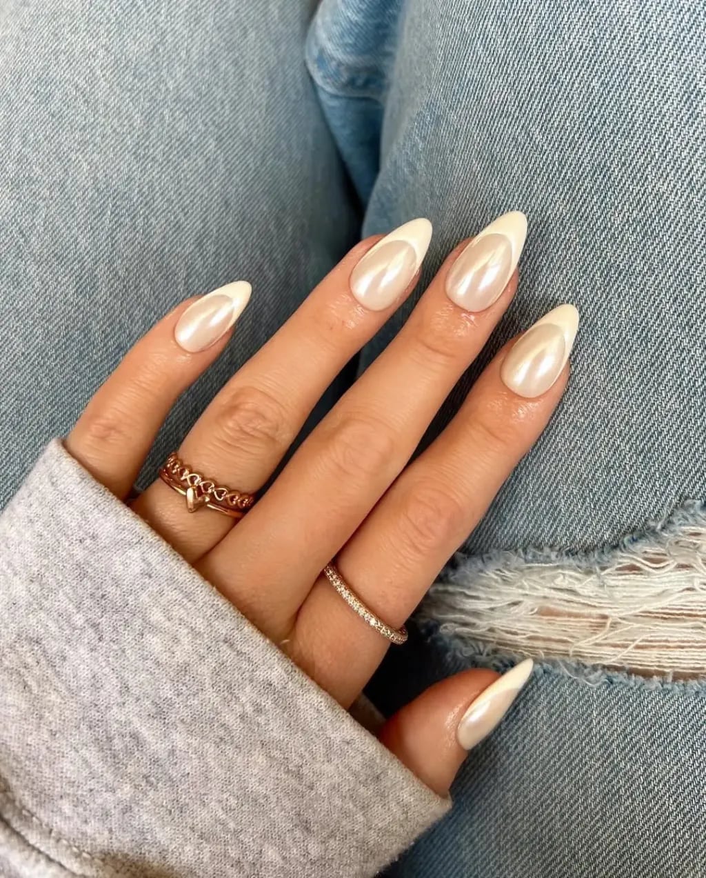 Medium Almond Pearlescent Nude French Nails Medium Almond Pearlescent Nude French Nails — Cute White Nails