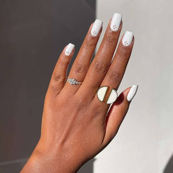Short Square White Nails with Silver Dots Short Square White Nails with Silver Dots — Cute White Nails
