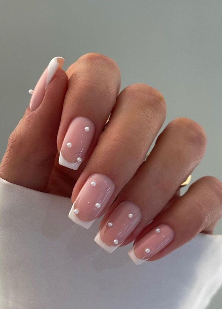 Short Square French Tip Nails with Pearl Accents Short Square French Tip Nails with Pearl Accents — Cute White Nails