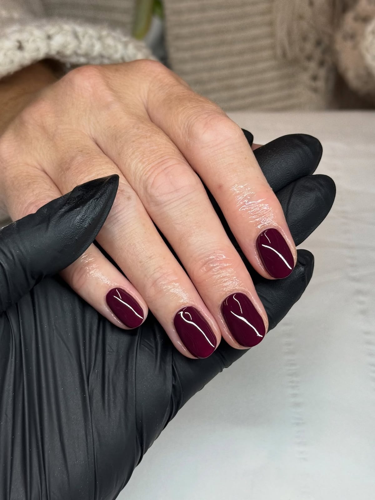 Short Oval Burgundy Glossy Nails Short Oval Burgundy Glossy Nails — Cute Wine Nails