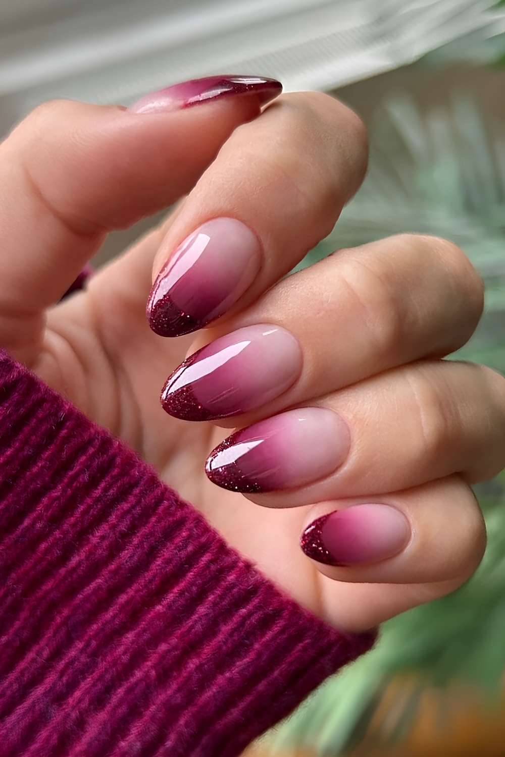 Ombre Red-Purple Glitter Tip Medium Oval Nails Ombre Red-Purple Glitter Tip Medium Oval Nails — Cute Wine Nails