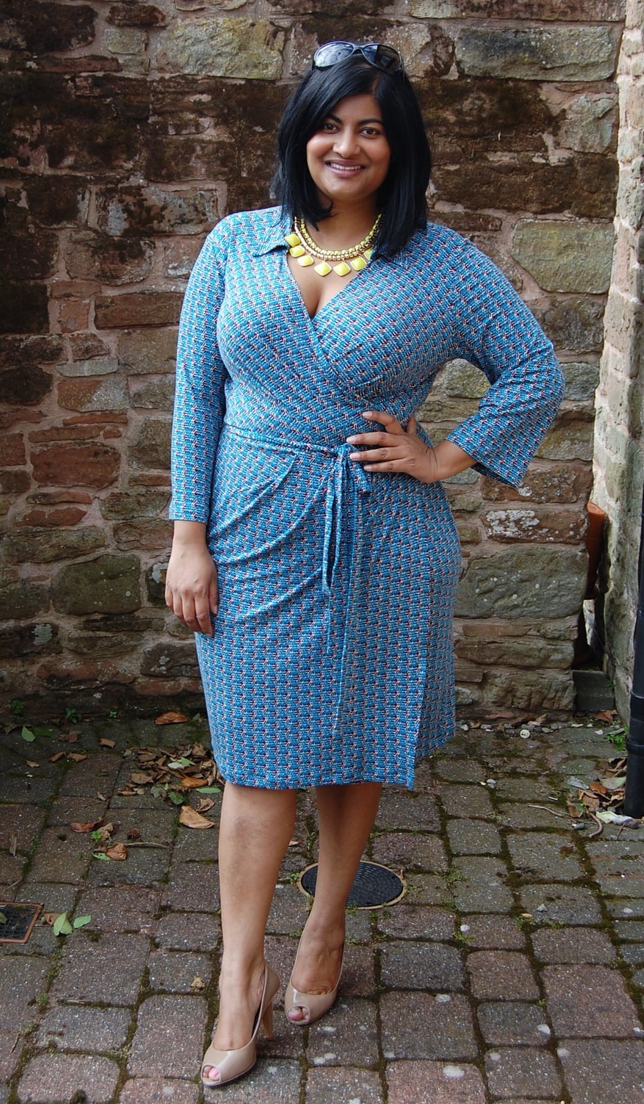 Blue Geometric Print Knee-Length Wrap Dress Blue Geometric Print Knee-Length Wrap Dress — DIY Dress Designs