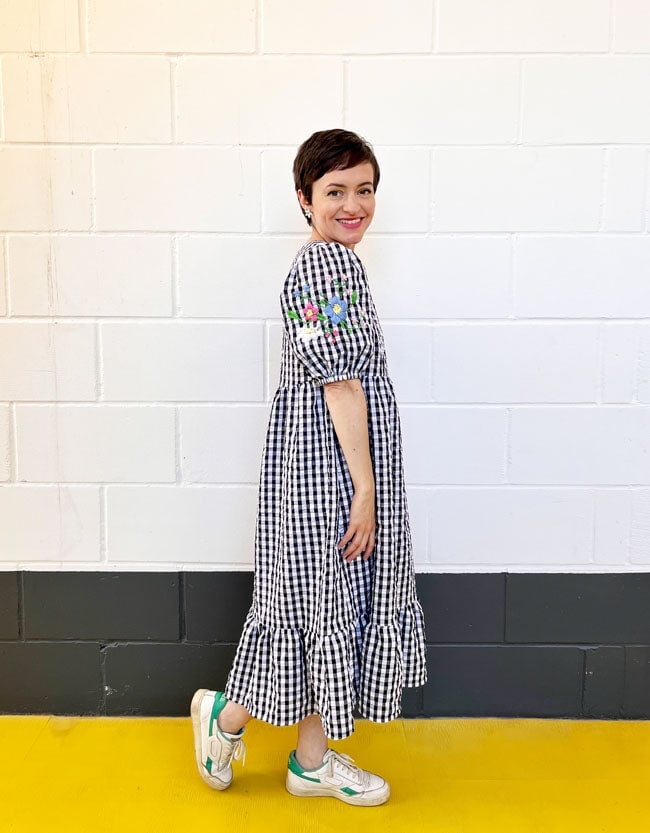 Gingham Tiered Dress with Embroidered Puff Sleeves Gingham Tiered Dress with Embroidered Puff Sleeves — DIY Dress Designs