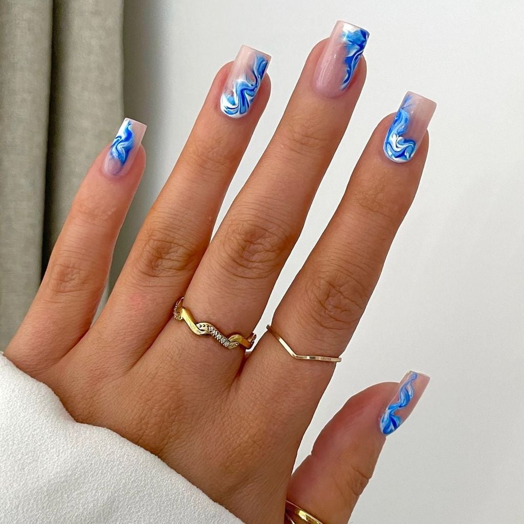 Medium Square Blue And White Swirl Accent Nails — Easy Wave Nails