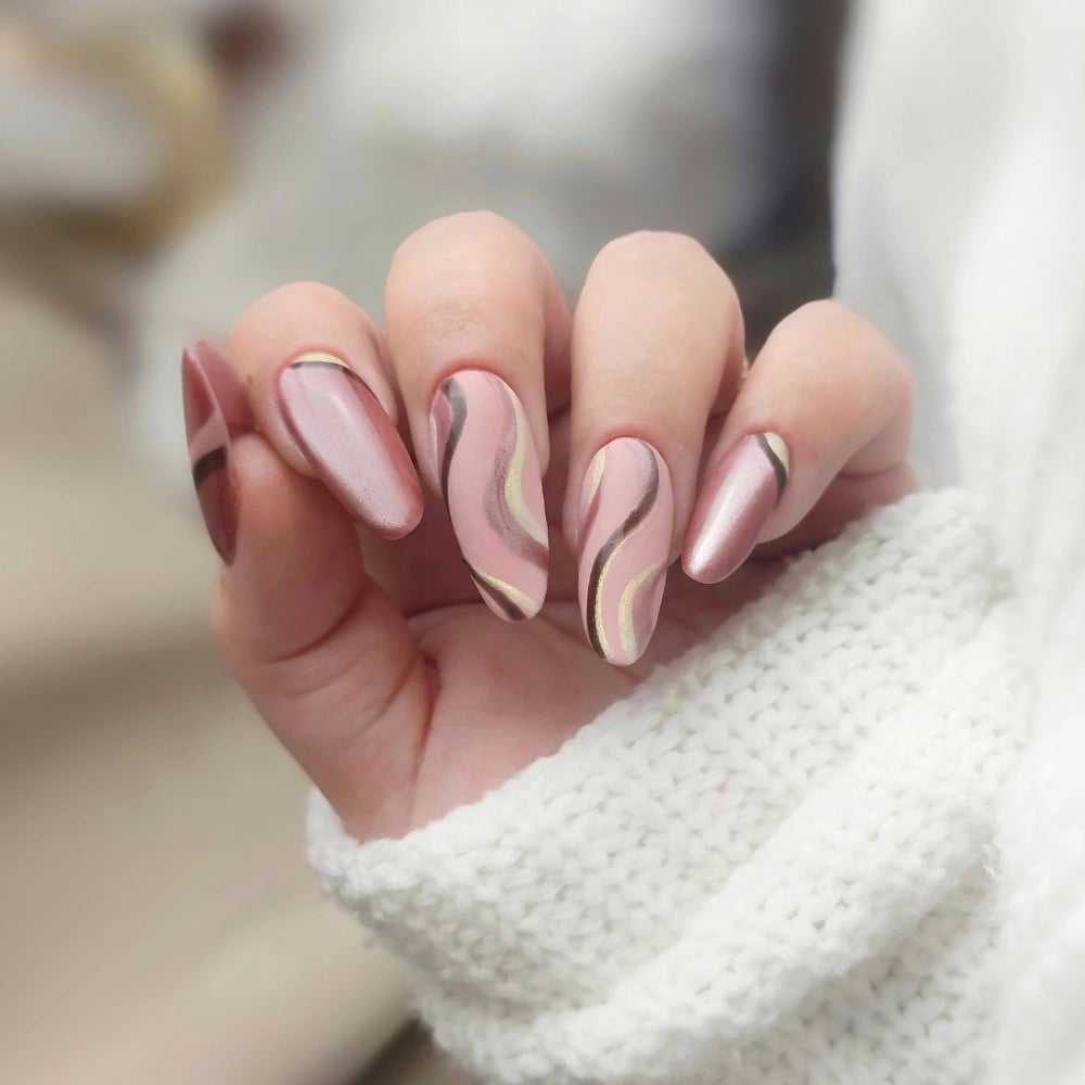 Long Stiletto Metallic Rose Gold Curved Lines — Easy Wave Nails
