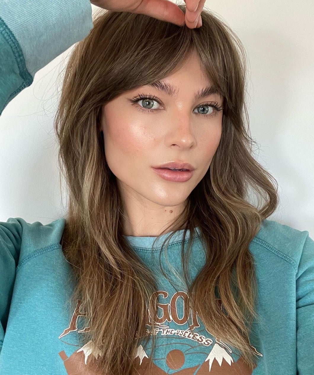 Collarbone Brown With Side-Part Curtain Bangs — Easy Ways to Style Curtain Bangs