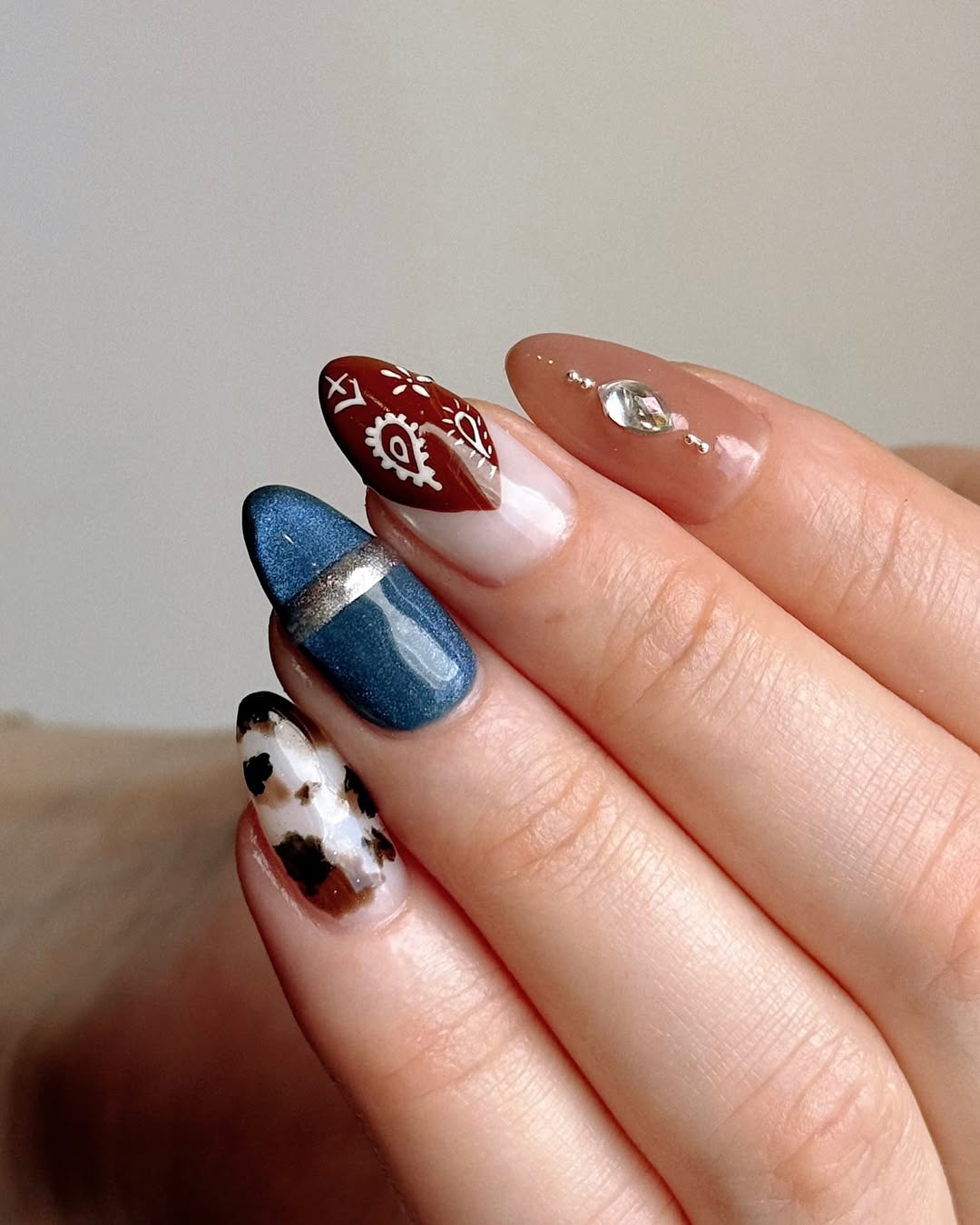 Medium Almond Bandana and Cow Print Medium Almond Bandana and Cow Print — Easy Western Nails