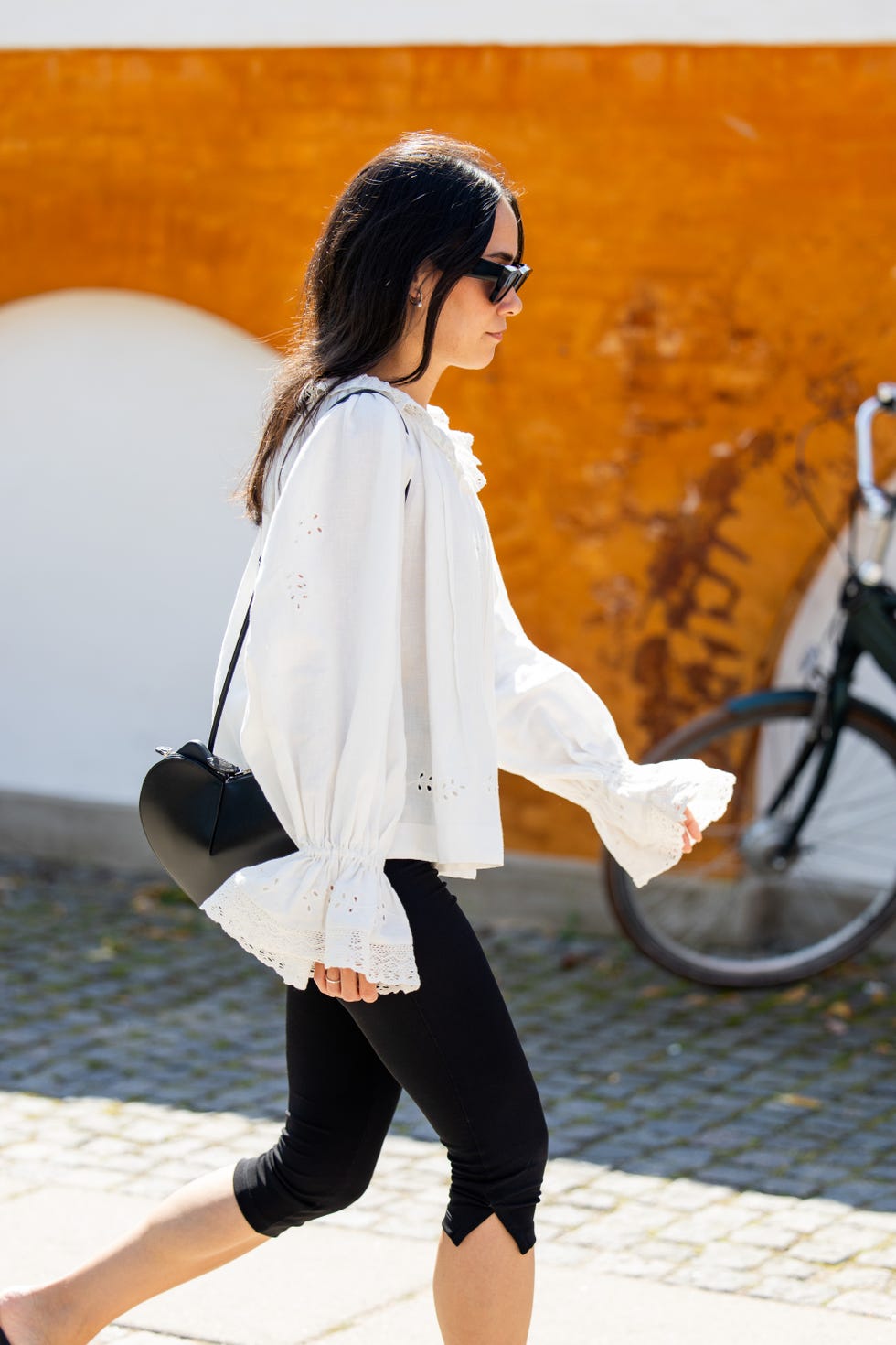 Black Capris with a Voluminous Eyelet Blouse — Elegant Black Capri Pants Outfit