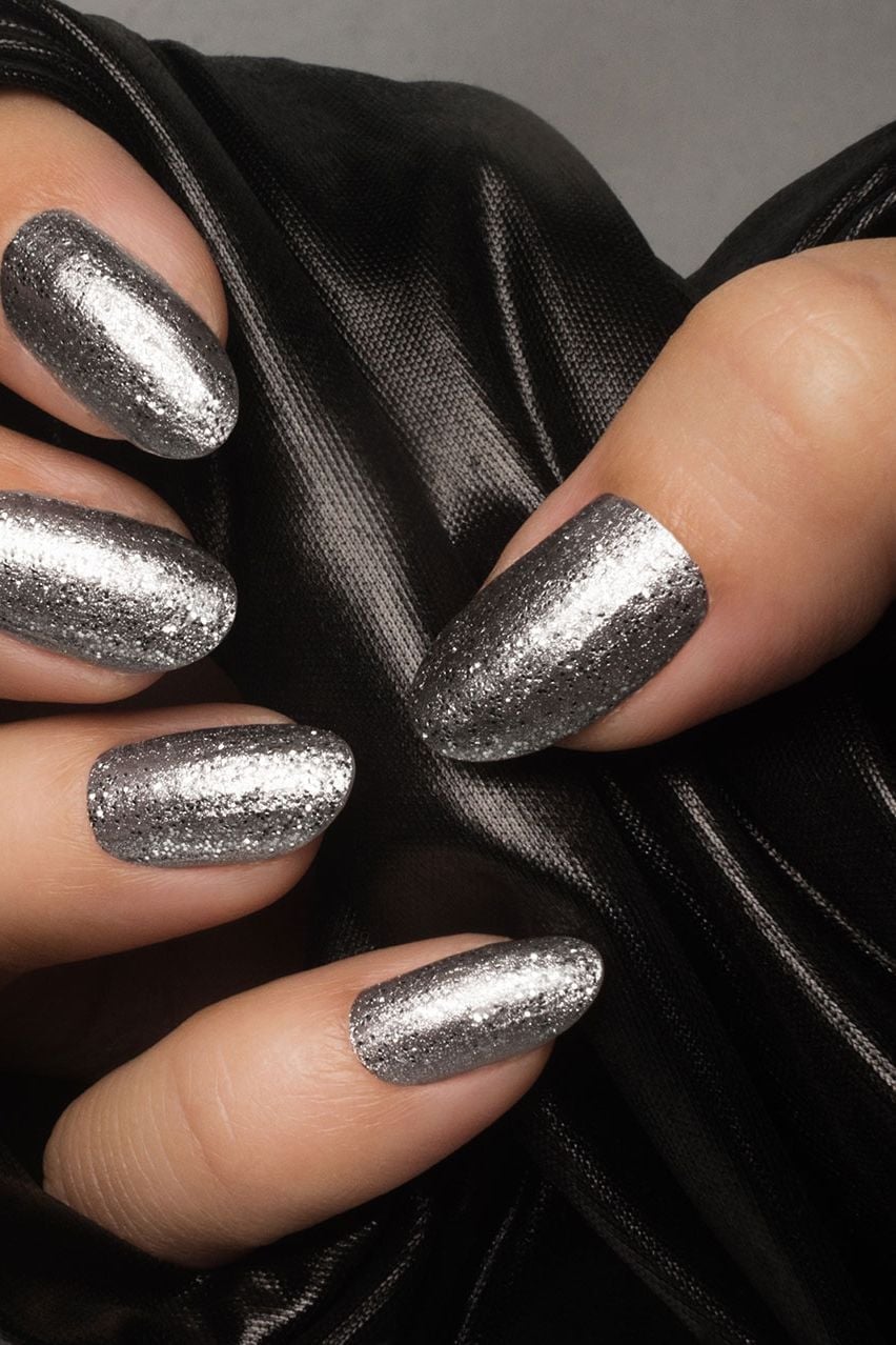 Short Almond Nude Silver French Tip Short Almond Nude Silver French Tip — Elegant Silver Nails