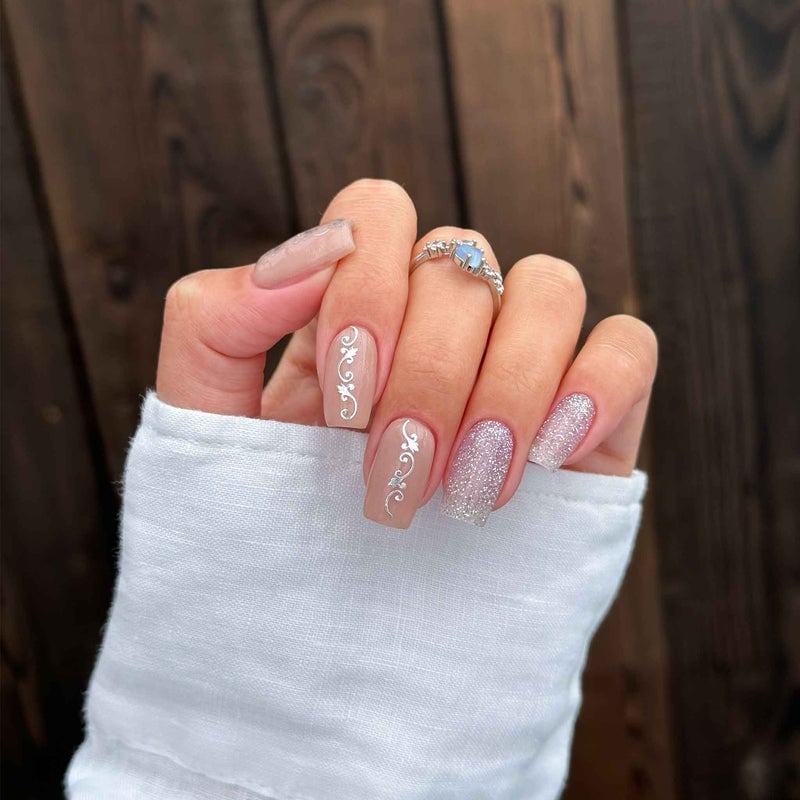 Medium Coffin Nude Floral Silver Glitter Medium Coffin Nude Floral Silver Glitter — Elegant Silver Nails