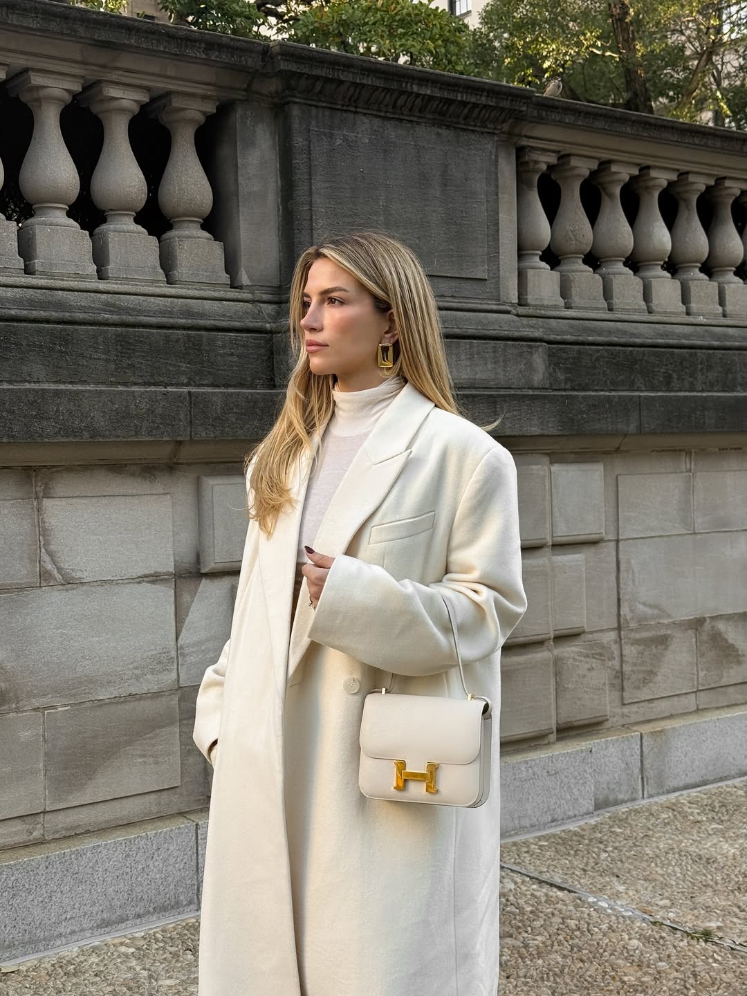 Cream Oversized Blazer With Turtleneck — Elegant White Jacket Outfit