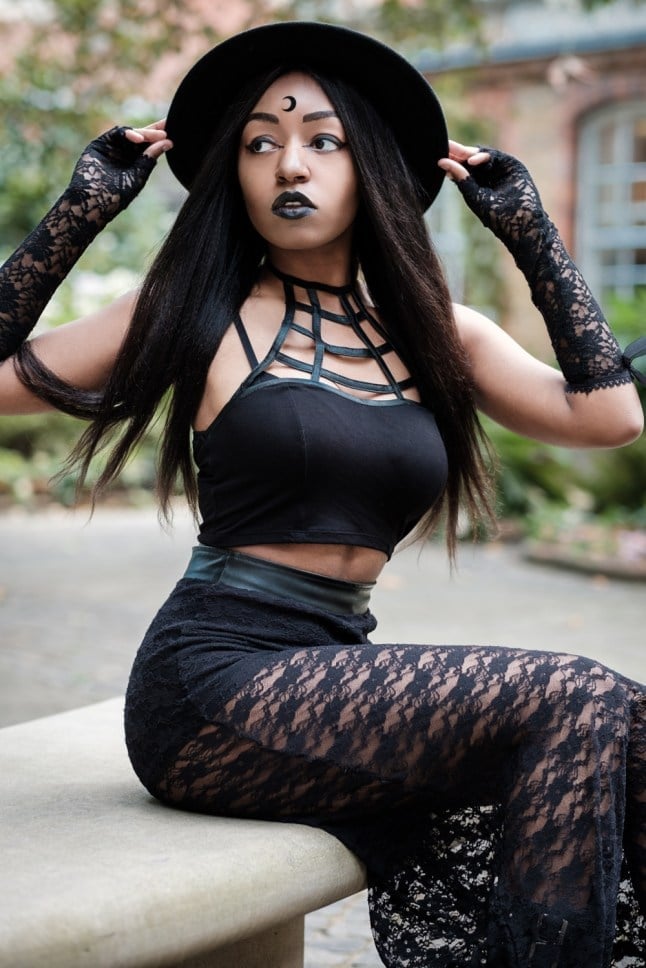 Caged Crop Top and Wide-Leg Pants Caged Crop Top and Wide-Leg Pants — Goth Style Ideas