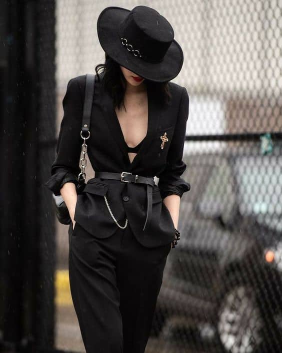 Chic Goth Blazer and Fedora Ensemble Chic Goth Blazer and Fedora Ensemble — Goth Style Ideas
