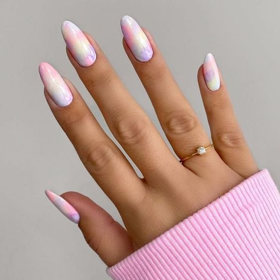 Pink to Yellow Gradient with White Star Accents Pink to Yellow Gradient with White Star Accents — Gradient Nail Ideas