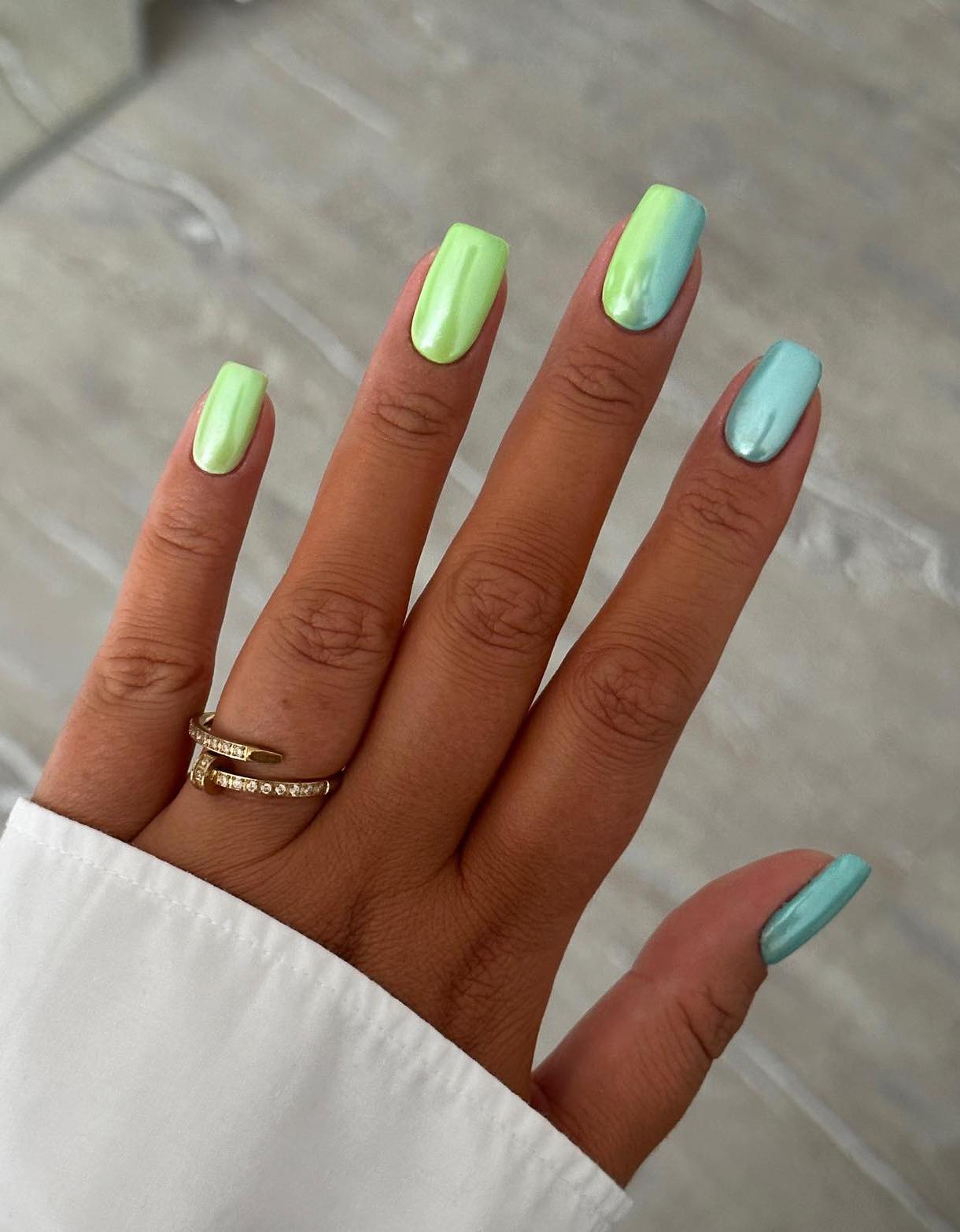 Lime Green to Light Blue Glossy Gradient Square Nails Lime Green to Light Blue Glossy Gradient Square Nails — Gradient Nail Ideas