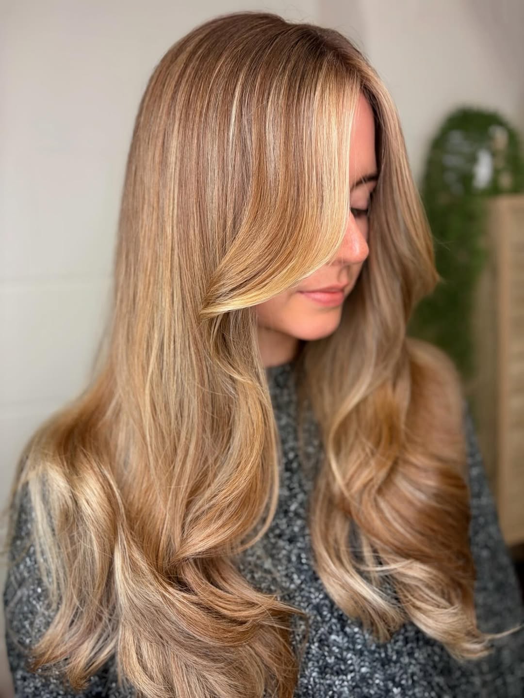 Thick Wavy Shoulder Lob With Face-Framing Layers — Honey Blonde Hair Inspiration