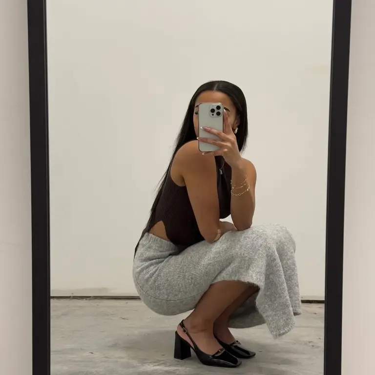 25 Chic Knit Skirt Outfits Fall 2026 You’ll Want to Wear All Season