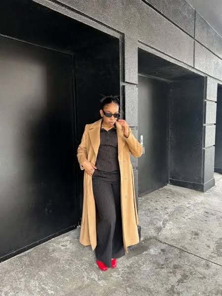 Camel Coat and Pinstripe Set for a Relaxed Streetwear Vibe — Winter Outfits for Black Girls