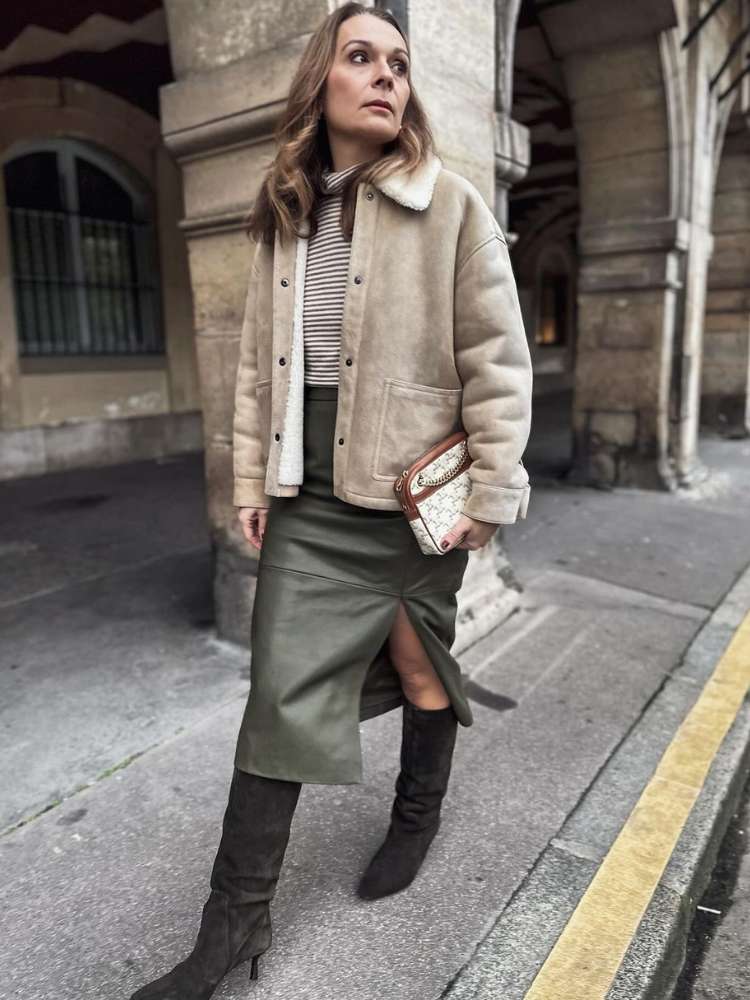 Shearling-Lined Jacket and Suede Boots for Autumn/Winter Style — Winter Outfits for Women Over 50