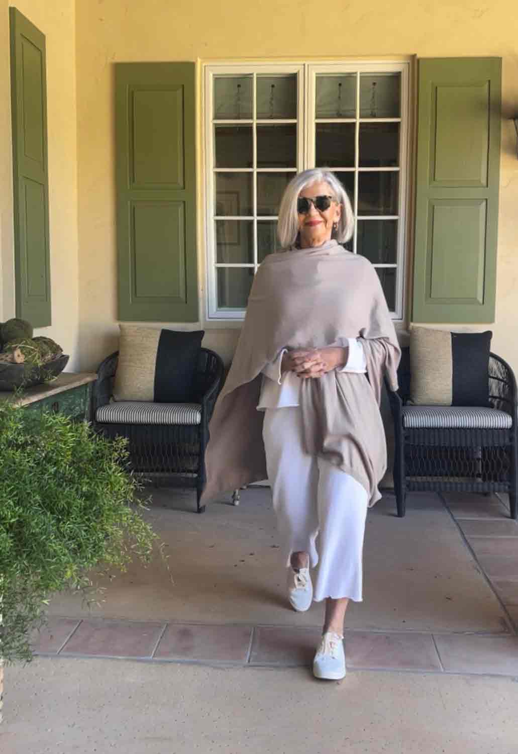 Chic White Wide-Leg Pants with Knit Shawl — Winter Outfits for Women Over 70