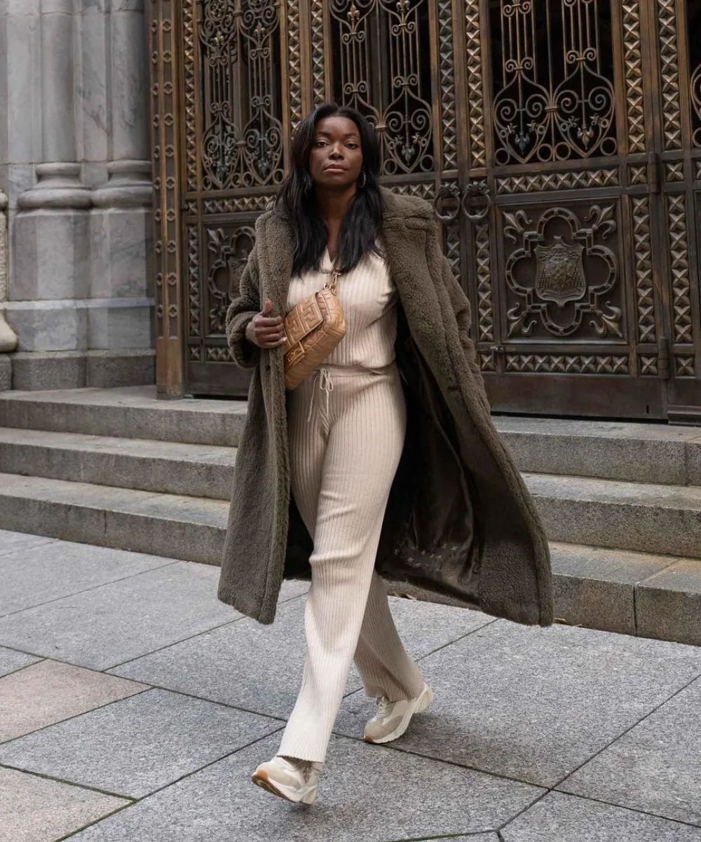 Outfit Idea — A Woman Walks In A Long — Minimalist Winter Outfits