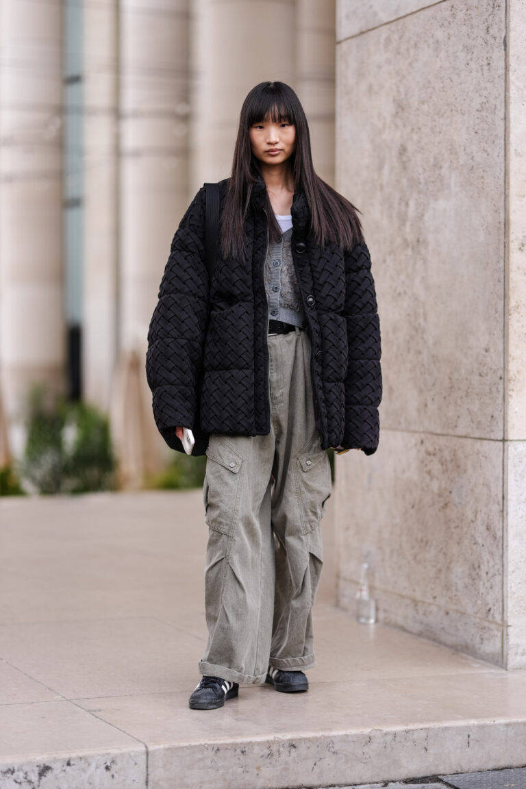 Utilitarian Chic: Puffer Jacket and Cargo Pants — Scandinavian Winter Outfits