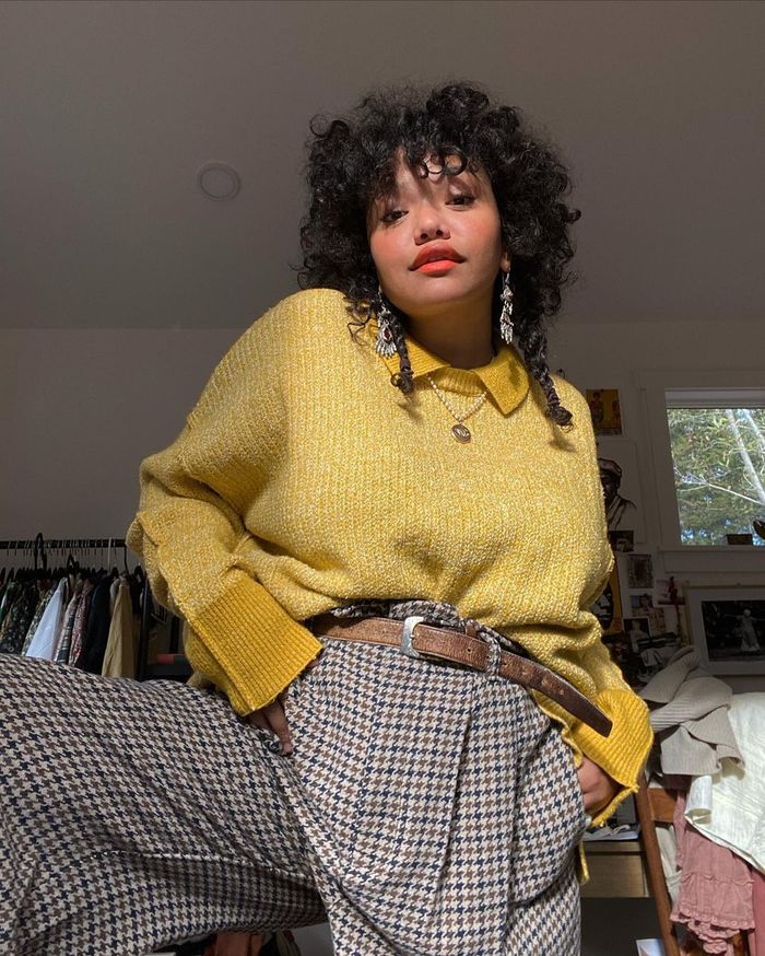 Yellow Sweater and Houndstooth Trousers for a Playful Polished Look — Colorful Winter Outfits