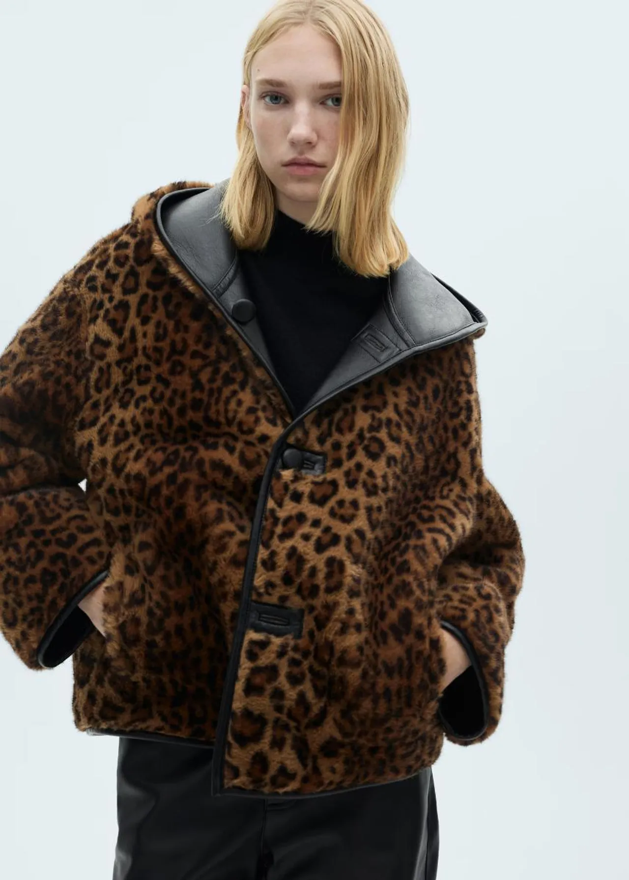 Oversized Reversible Leopard Coat for Daytime Oversized Reversible Leopard Coat for Daytime — Leopard Coat Outfits