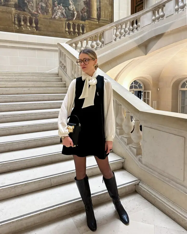 Fashionable Black Riding Boots with Oversized Blazer and Leggings — Riding Boots Outfits