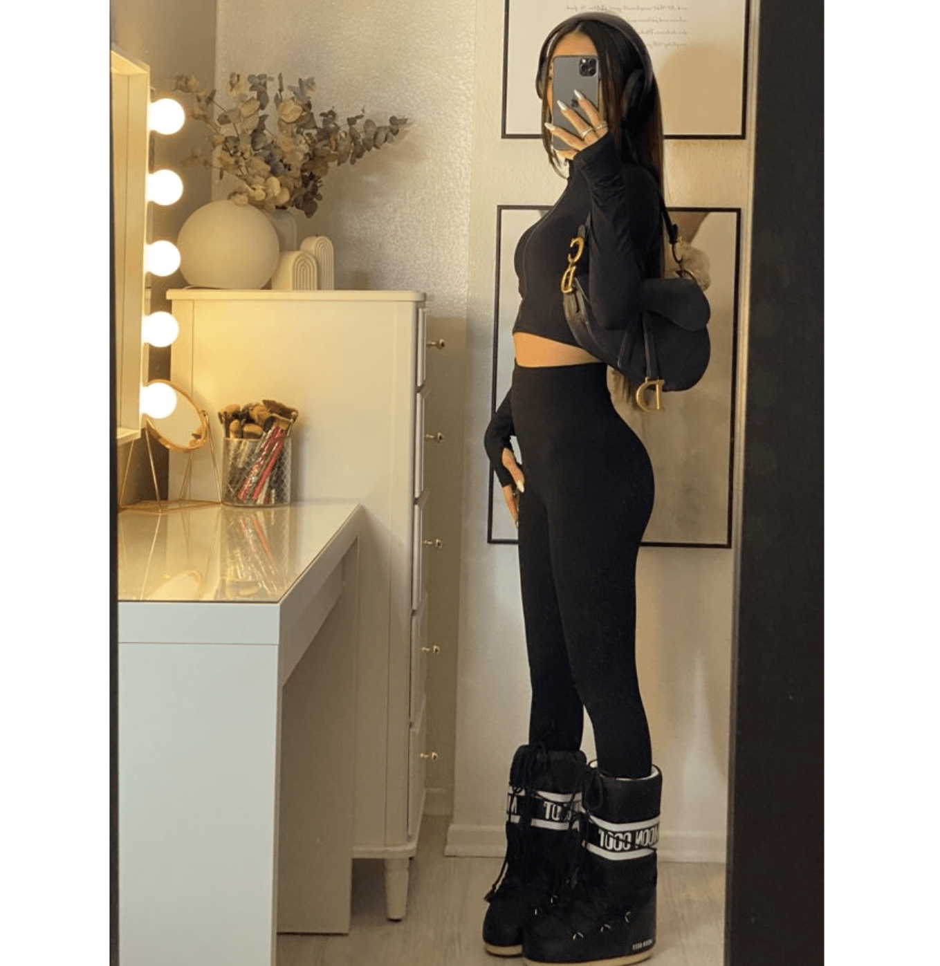 Black Moon Boots Outfit Idea Black Moon Boots Outfit Idea — Moon Boots Outfits